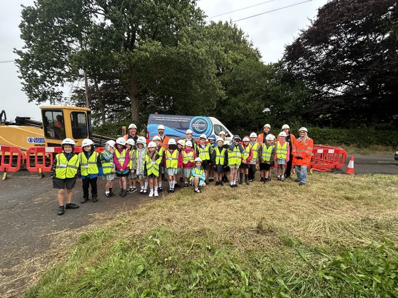 Heartland community work with school group shot